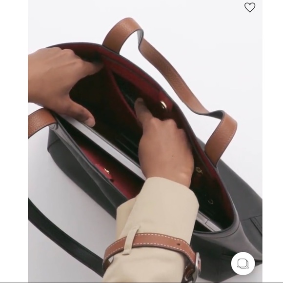 COACH Tote With Horse And Carriage Gold Chalk Vanilla Cream - Picture 6 of 8